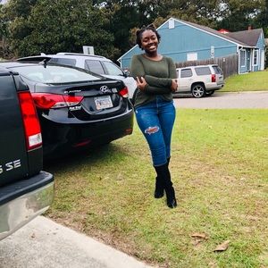 Meet your Posher, Janaya